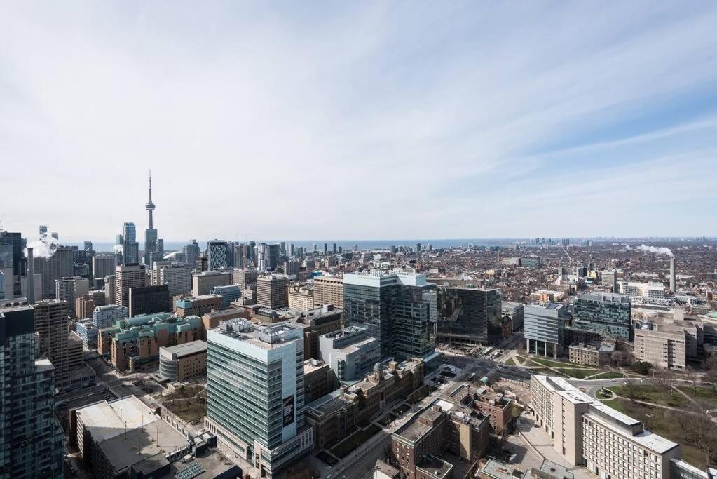 Stunning Condo With Fantastic View Of The City! Toronto Dış mekan fotoğraf