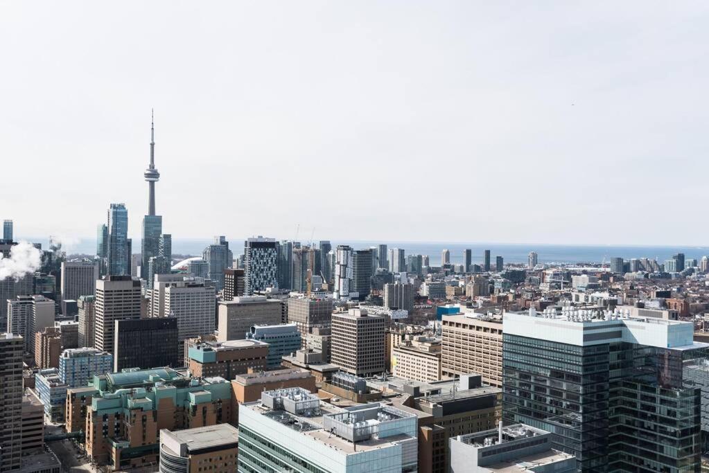 Stunning Condo With Fantastic View Of The City! Toronto Dış mekan fotoğraf